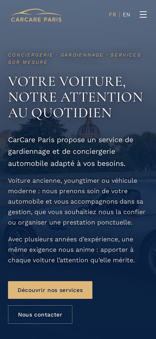 Portada del sitio web de CarCare Paris en móvil